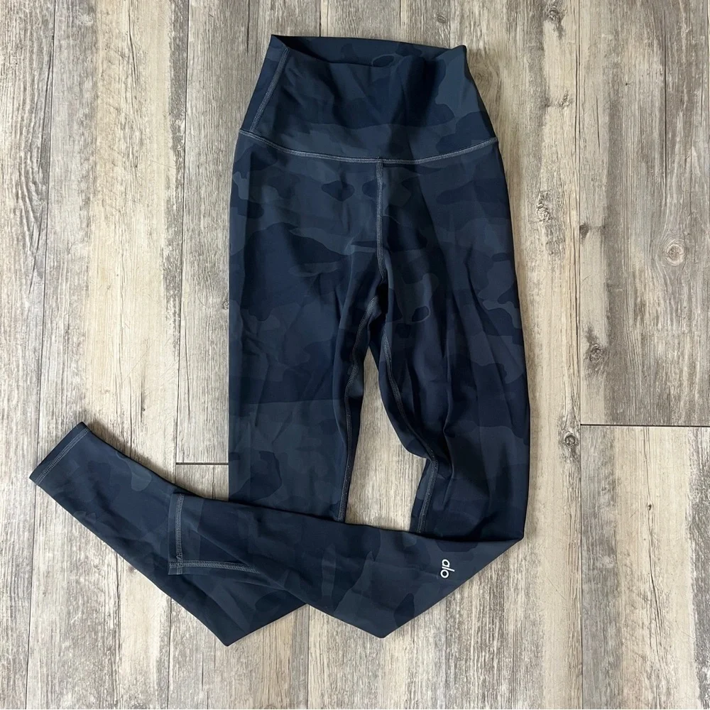 Alo Yoga High Waist Camouflage Vapor Legging Black Camouflage